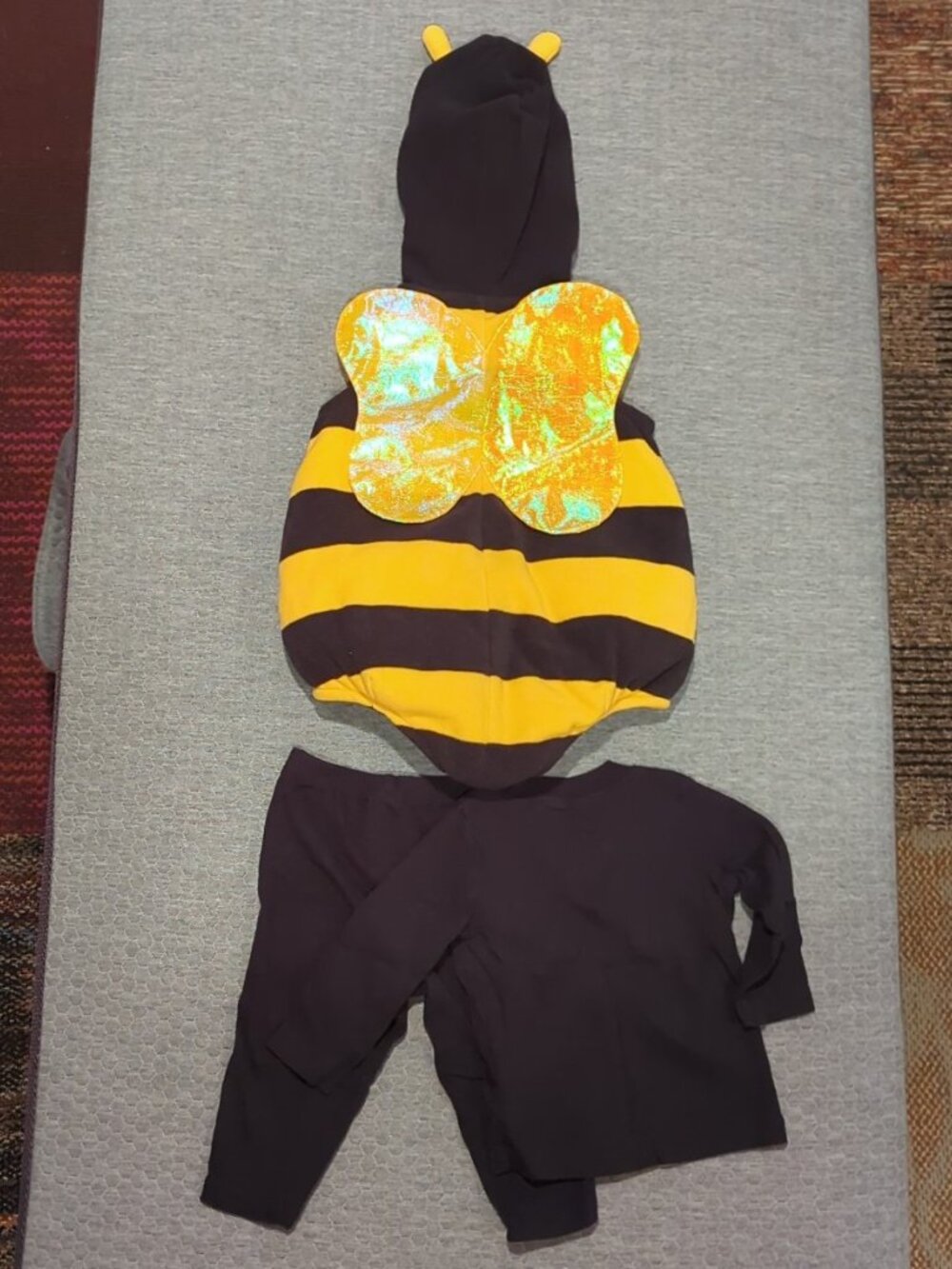 Carter's Baby Bee Halloween Costume with Wings, Infant Size 6-9M, Good Condition - Picture 6 of 9